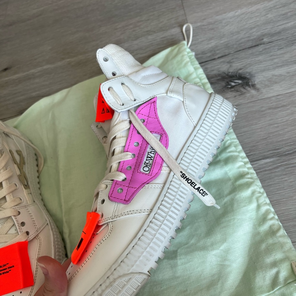 Authentic off white high top sneakers - Picture 8 of 8